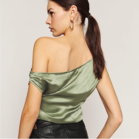 Reformation Annika Silk Top - Picture 2 of 7